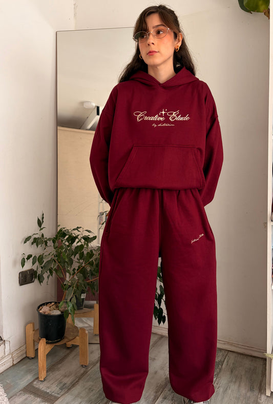 Pantalón baggy “creative étude” burdeo